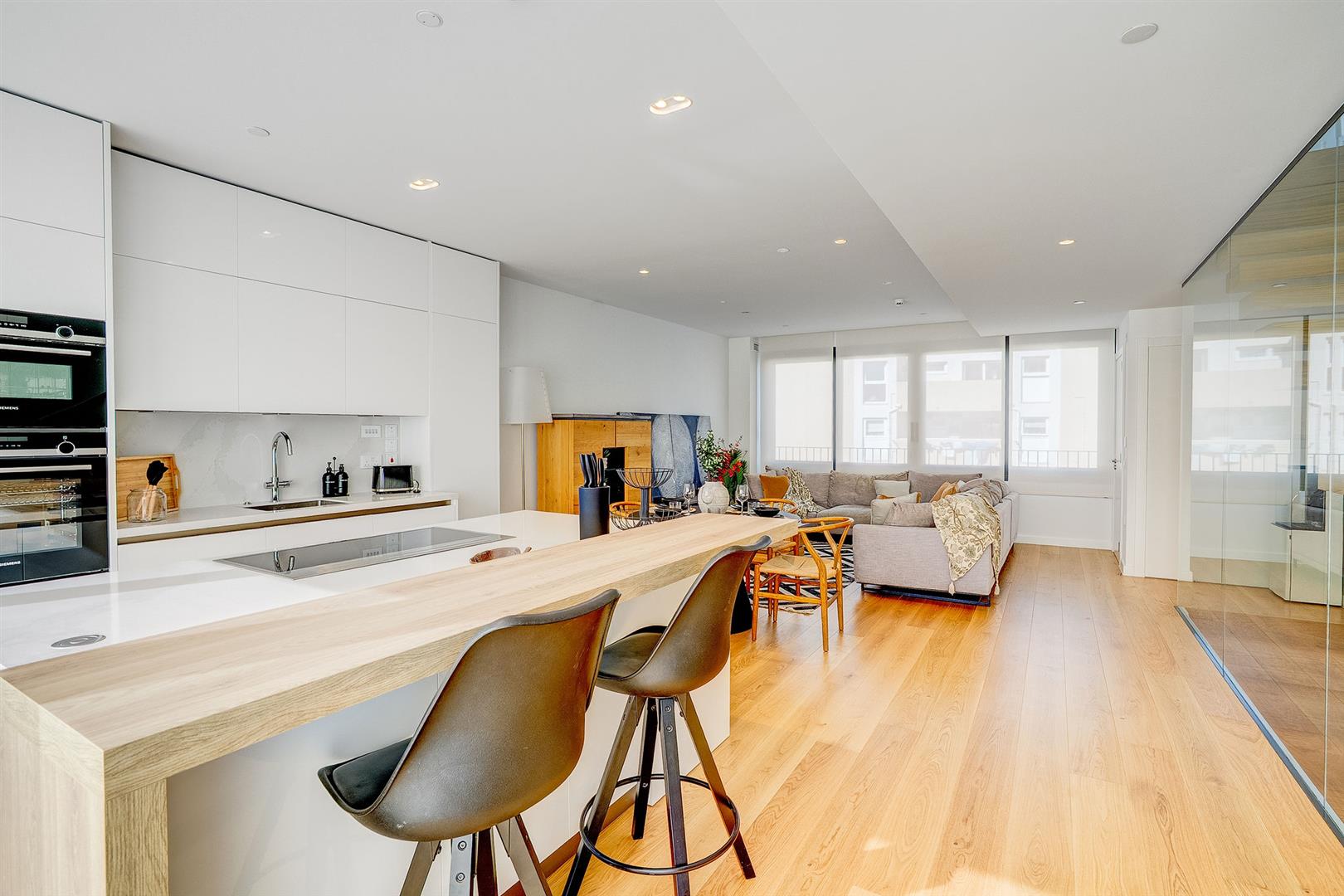 Image of House - 5 Bedrooms - 6 Bathrooms for Sale in North Gorge-Gibraltar, Image 8